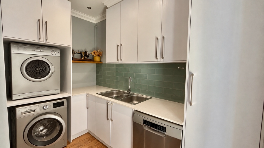 3 Bedroom Property for Sale in Sandown Western Cape